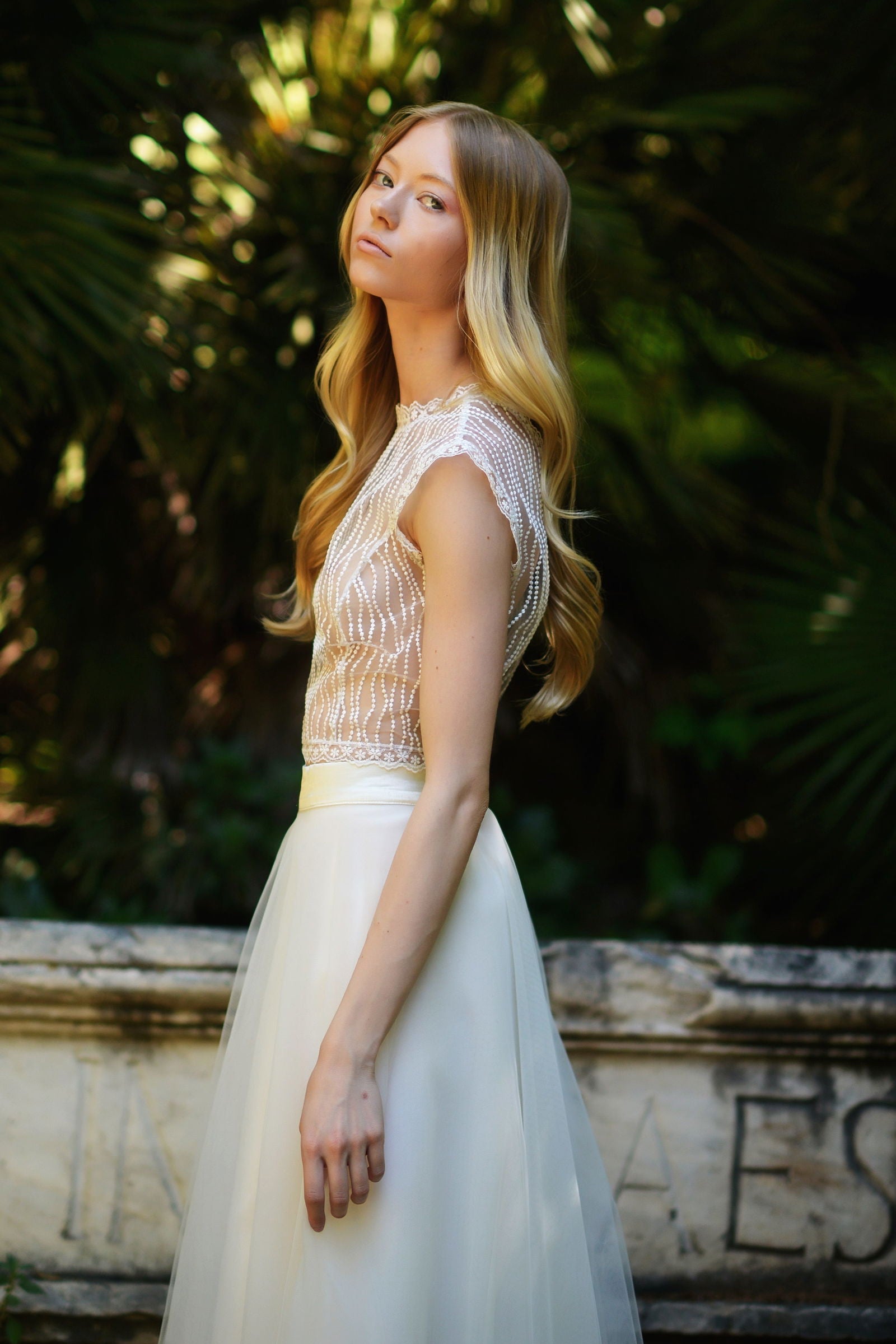 Modern Lace Sleeveless Bridal Set - Joycard Concept Store